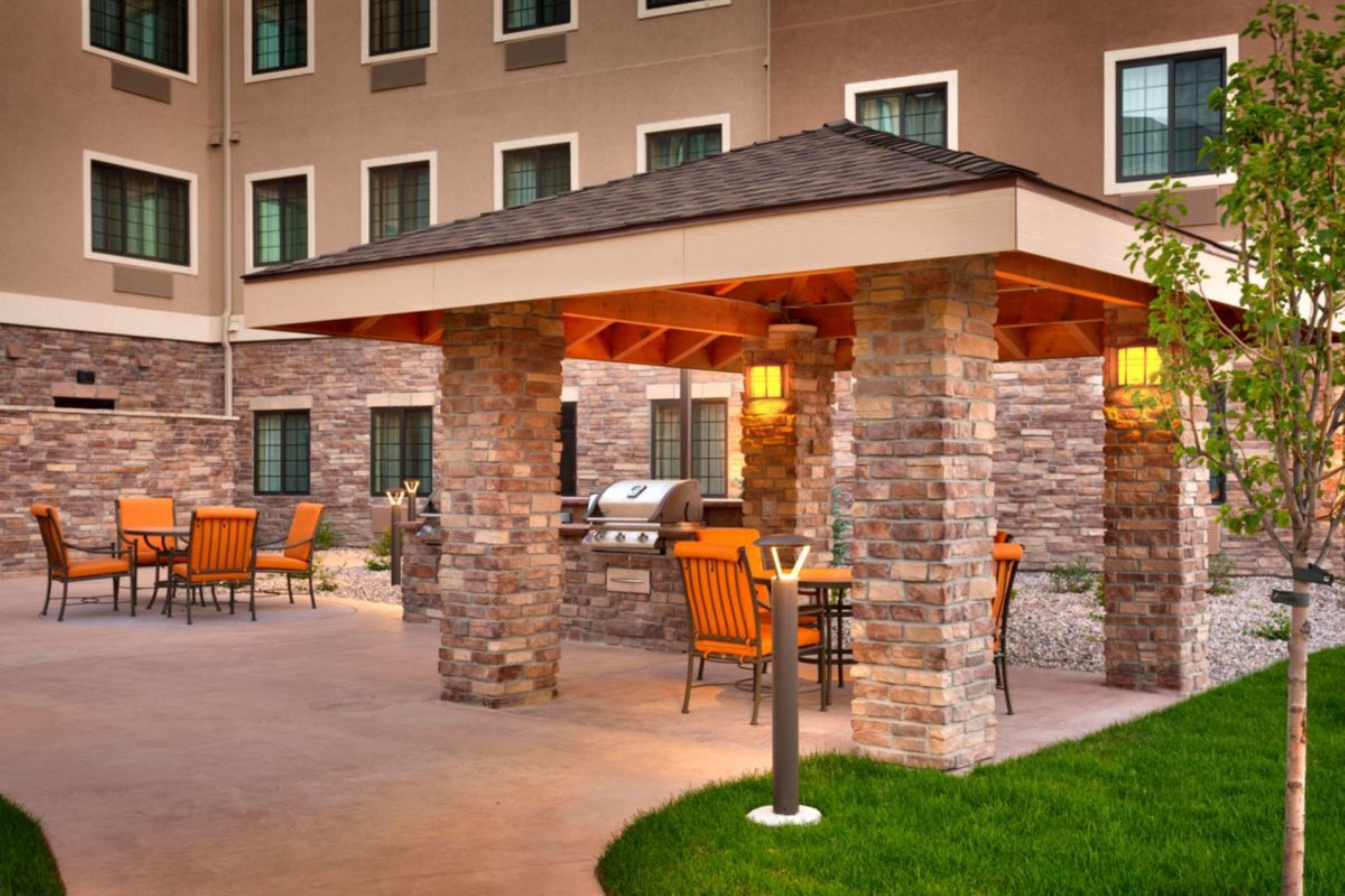 Staybridge Suites Bismarck By Ihg Extérieur photo
